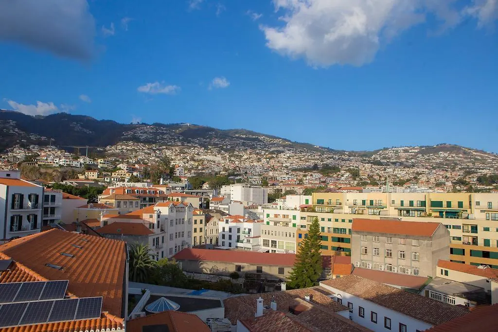 Five Design Rooftop By Storytellers Funchal  0*, Funchal (Madeira)